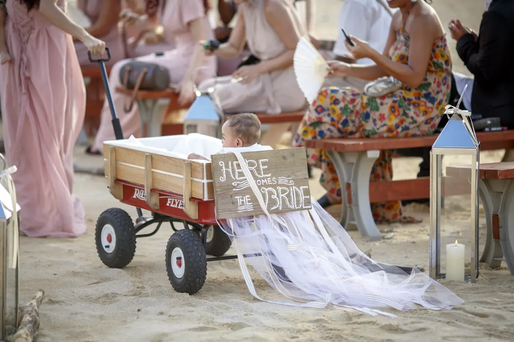 渡具知ビーチの結婚式アイディア